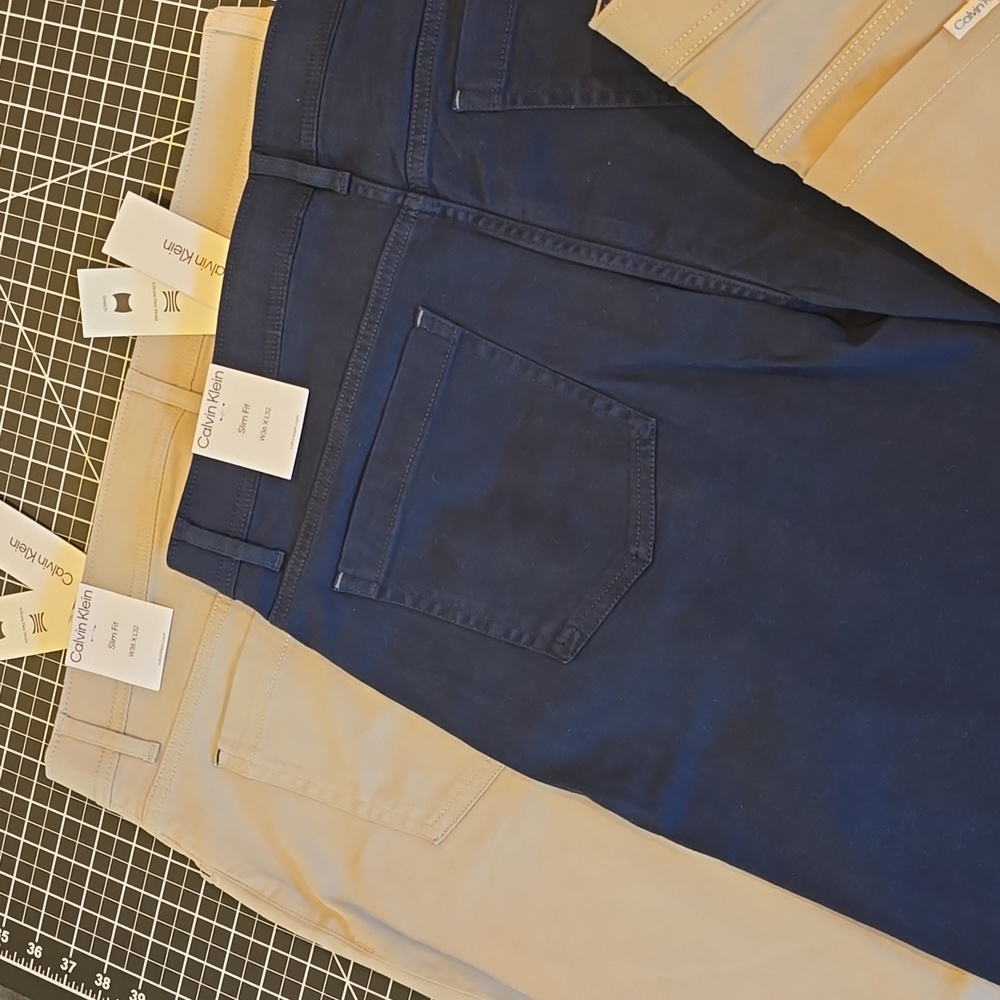 NWT Calvin Klein 36x32 Slim Fit Infinite Flex Waistband Trio - Picture 7 of 16